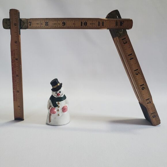 Snowman Ceramic Hand Painted Winter Decoration Miniature Figurine Christmas - Picture 2 of 3